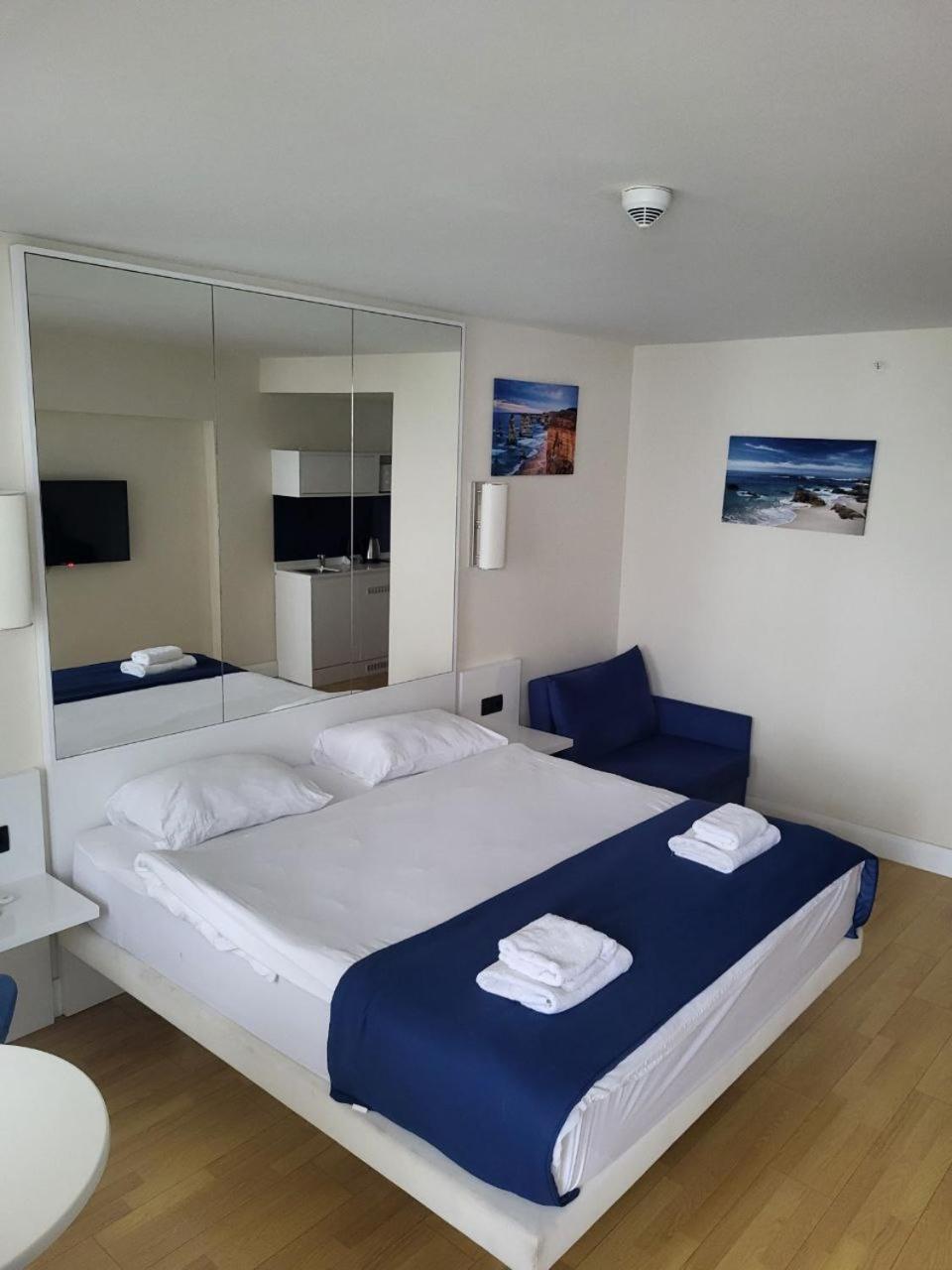 Orbi Apartments С Прекрасным Видом باتومي المظهر الخارجي الصورة