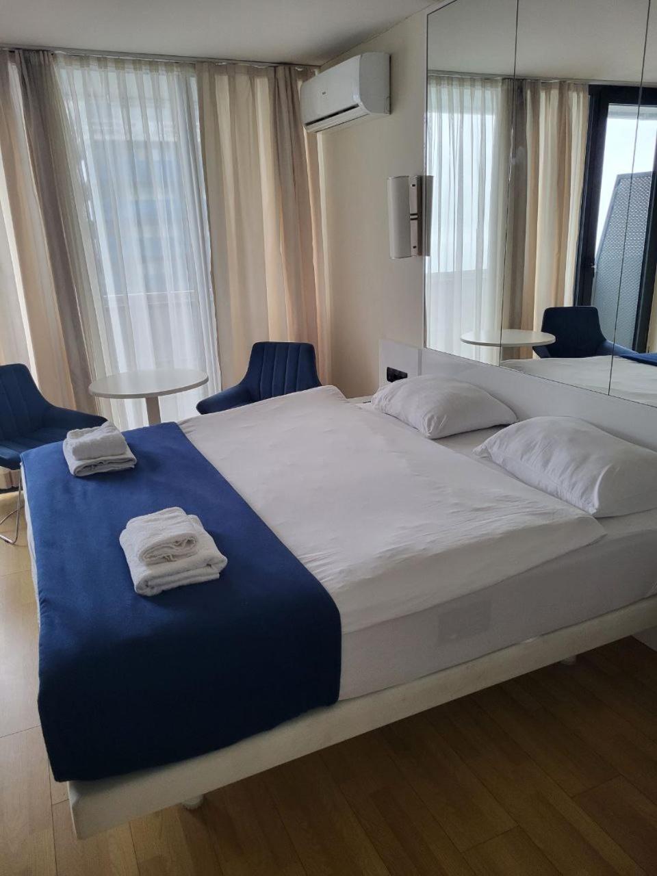 Orbi Apartments С Прекрасным Видом باتومي المظهر الخارجي الصورة